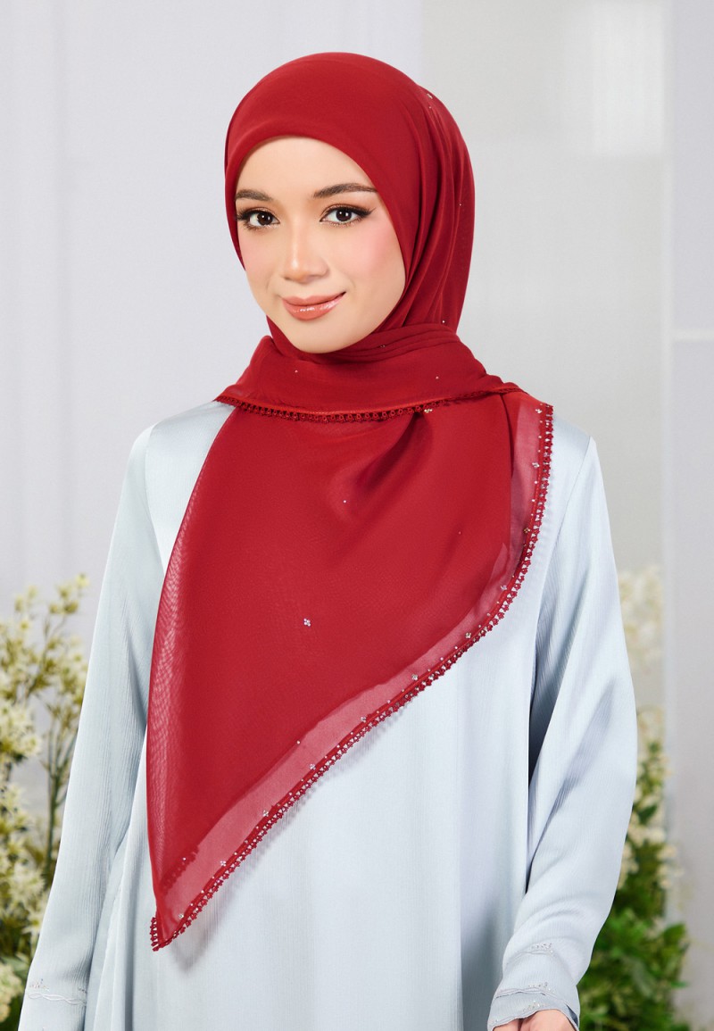 SQ ELVA BLUME VOILE LACE DIAMOND