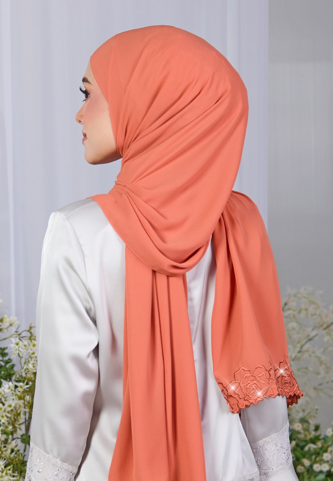 SHAWL ROSELITH PLAIN EMBROIDERY DIAMOND