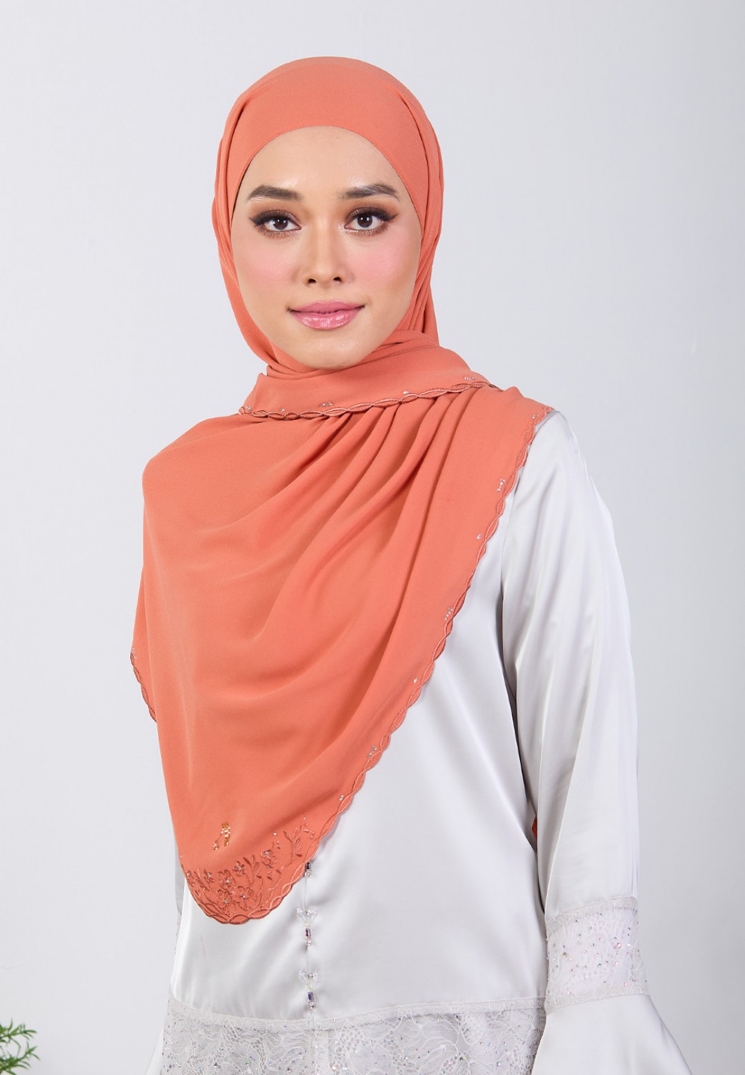 SHAWL BLOOMARIA PLAIN EMBROIDERY DIAMOND