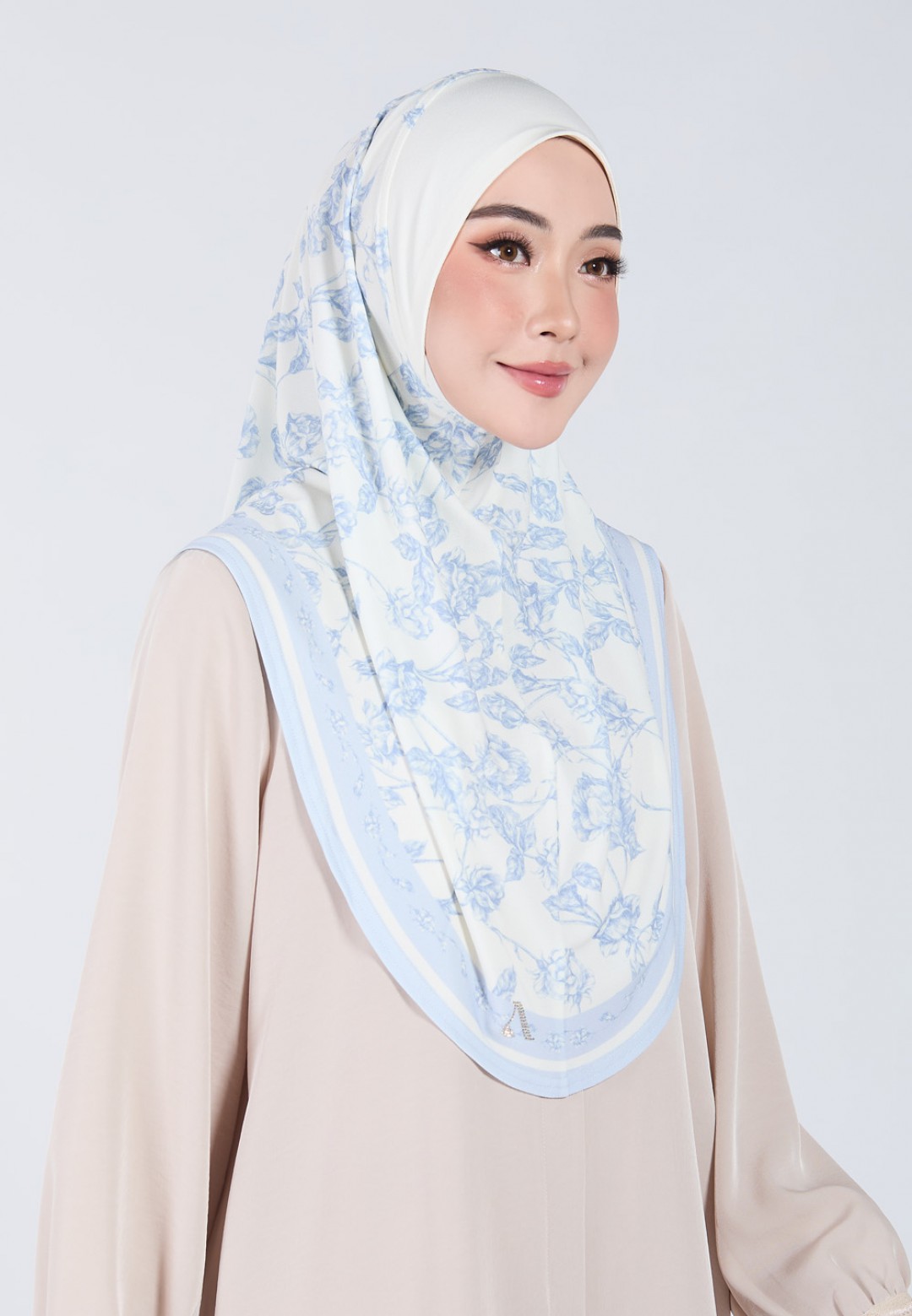 TIARA NISREEN STD S/A