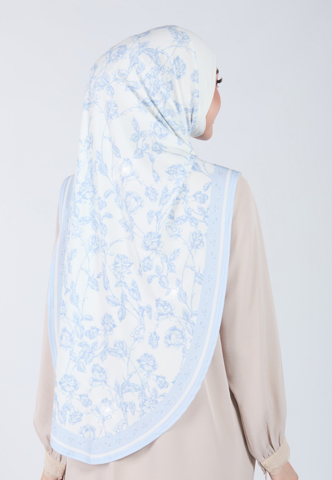 TIARA NISREEN LABUH S/A DIAMOND