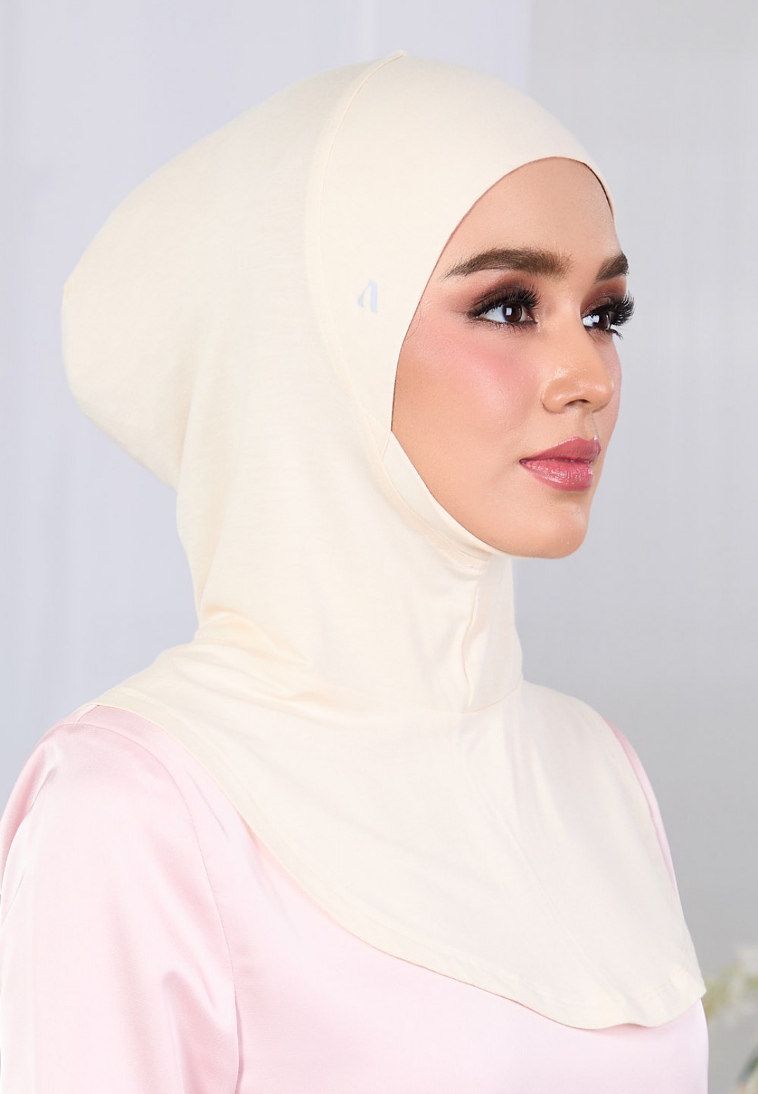FULL STYLE INNER NECK 79 (VOL III)