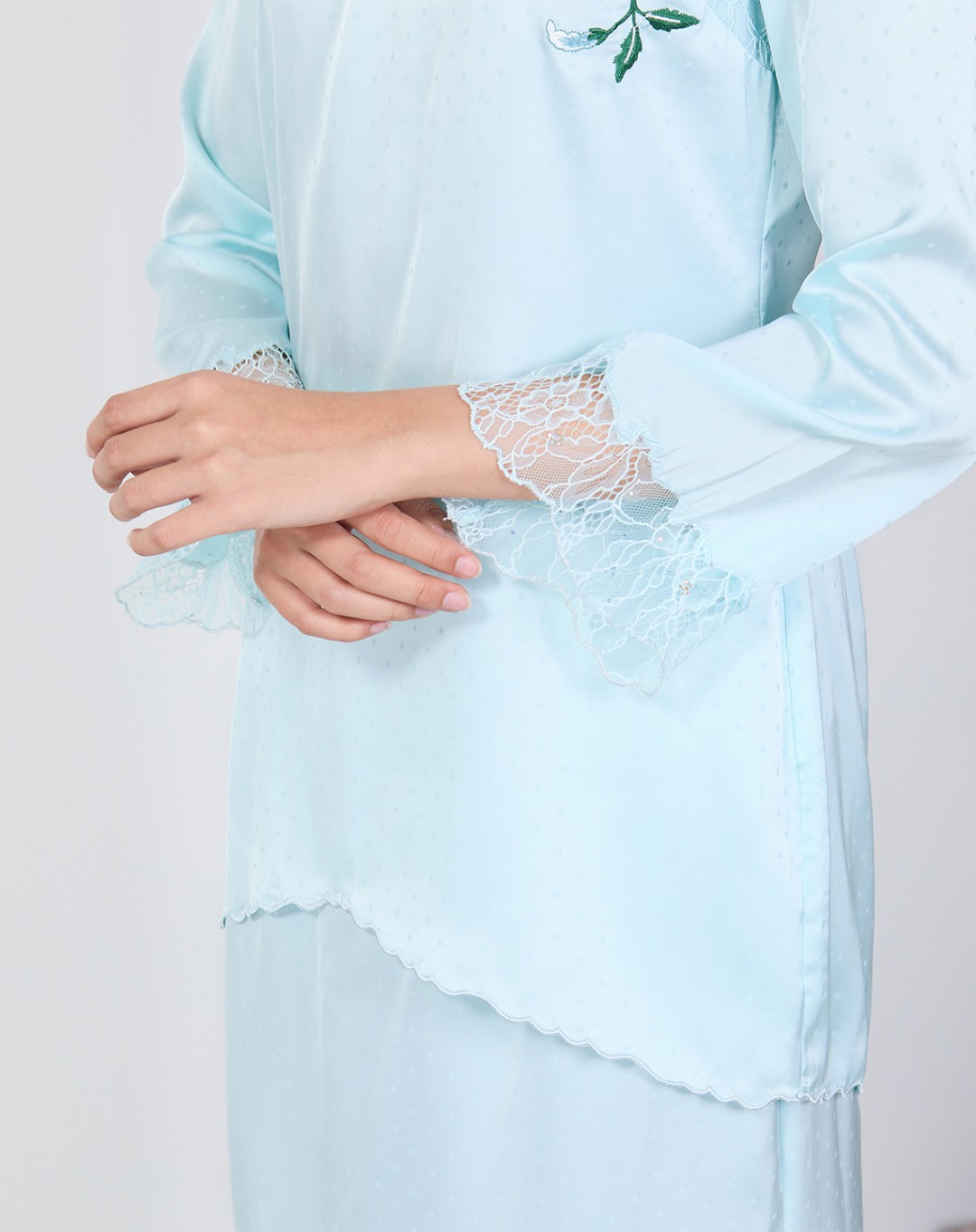 CRESSIDA BAJU KURUNG
