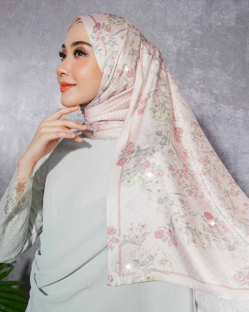 SHAWL AUBREY PRINTED DIAMOND LUXE