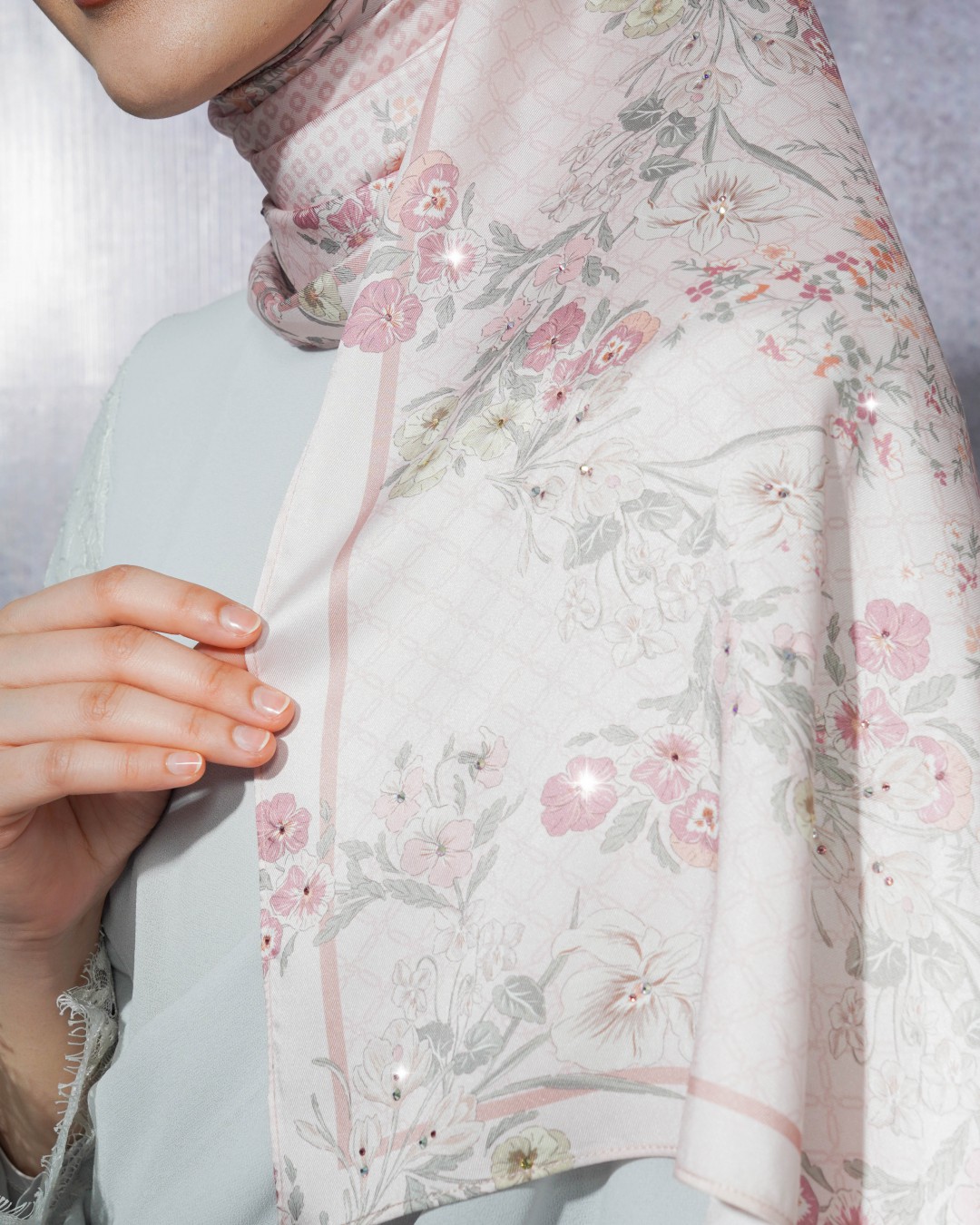 SHAWL AUBREY PRINTED DIAMOND LUXE