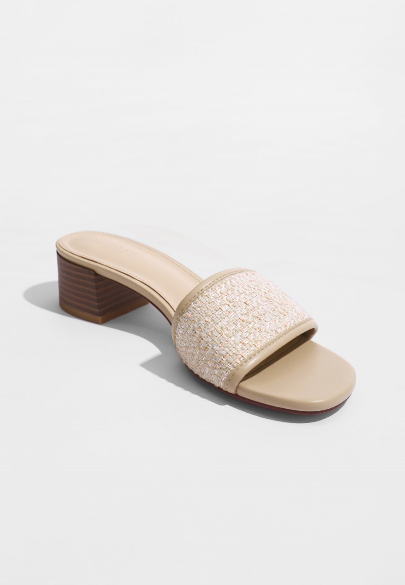 NISA SANDALS