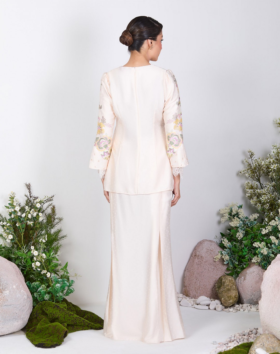 DAIMA BAJU KURUNG