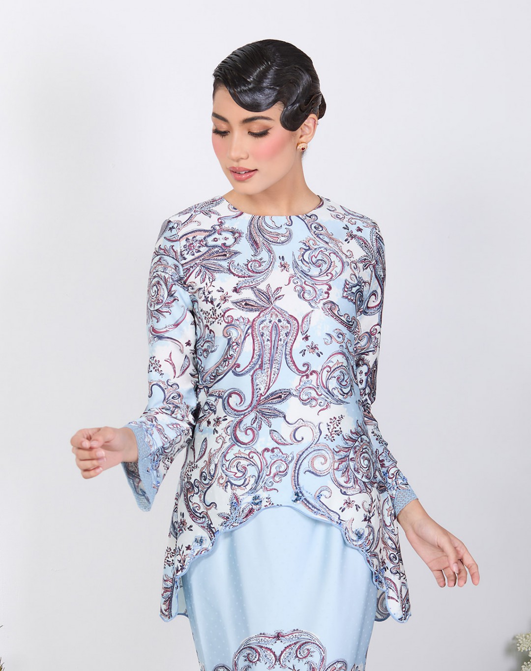 DALIA BAJU KURUNG