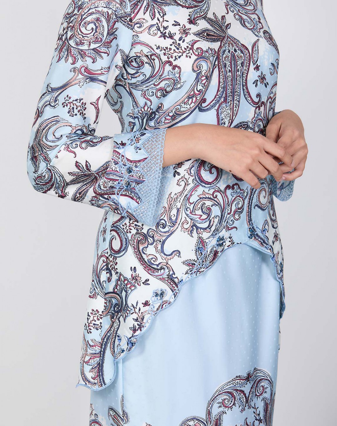 DALIA BAJU KURUNG