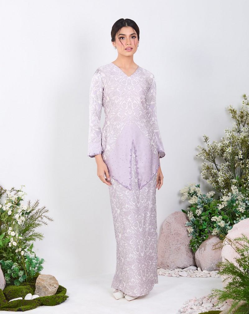 DANEEYA BAJU KURUNG