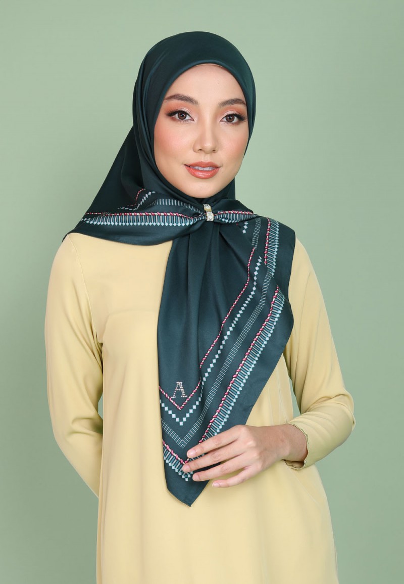 SQ HAZEL TWIST TWILL PTD 190