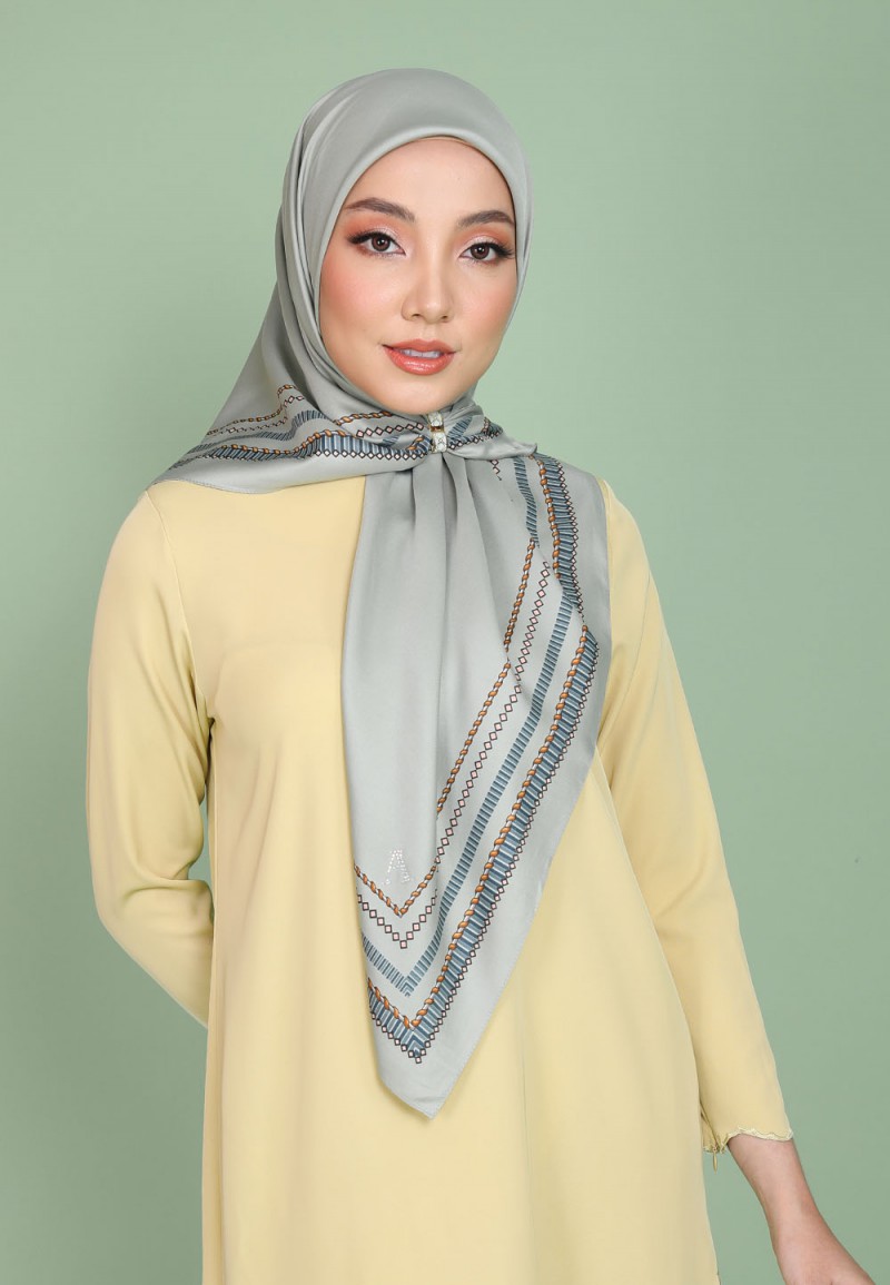 SQ HAZEL TWIST TWILL PTD 190