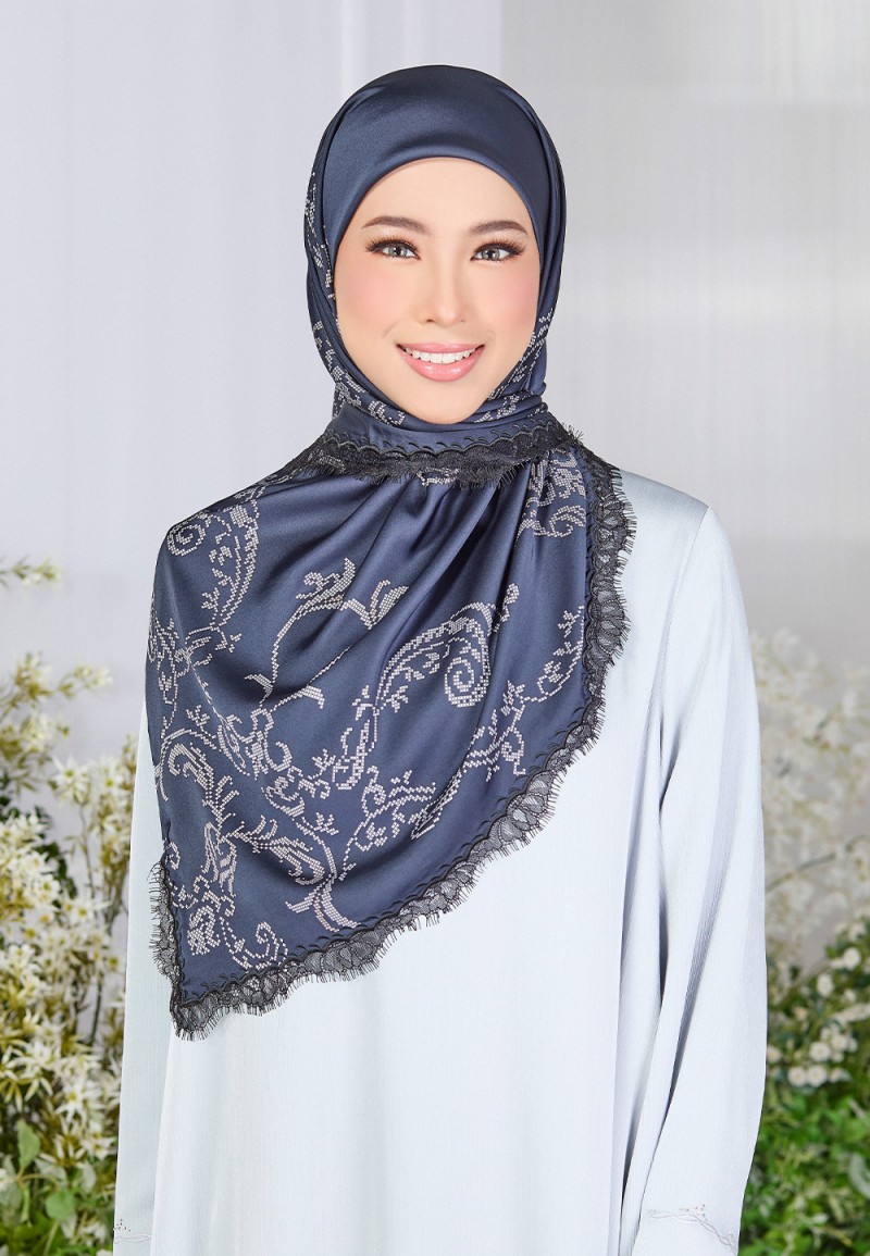 SQ ADELLA PRINTED WITH LACE