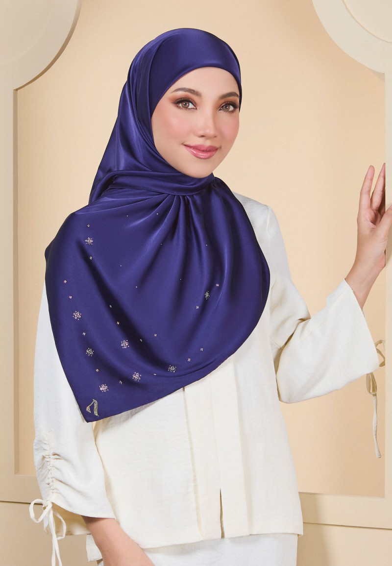 SQ GRACE FAYRA PLAIN DIAMOND