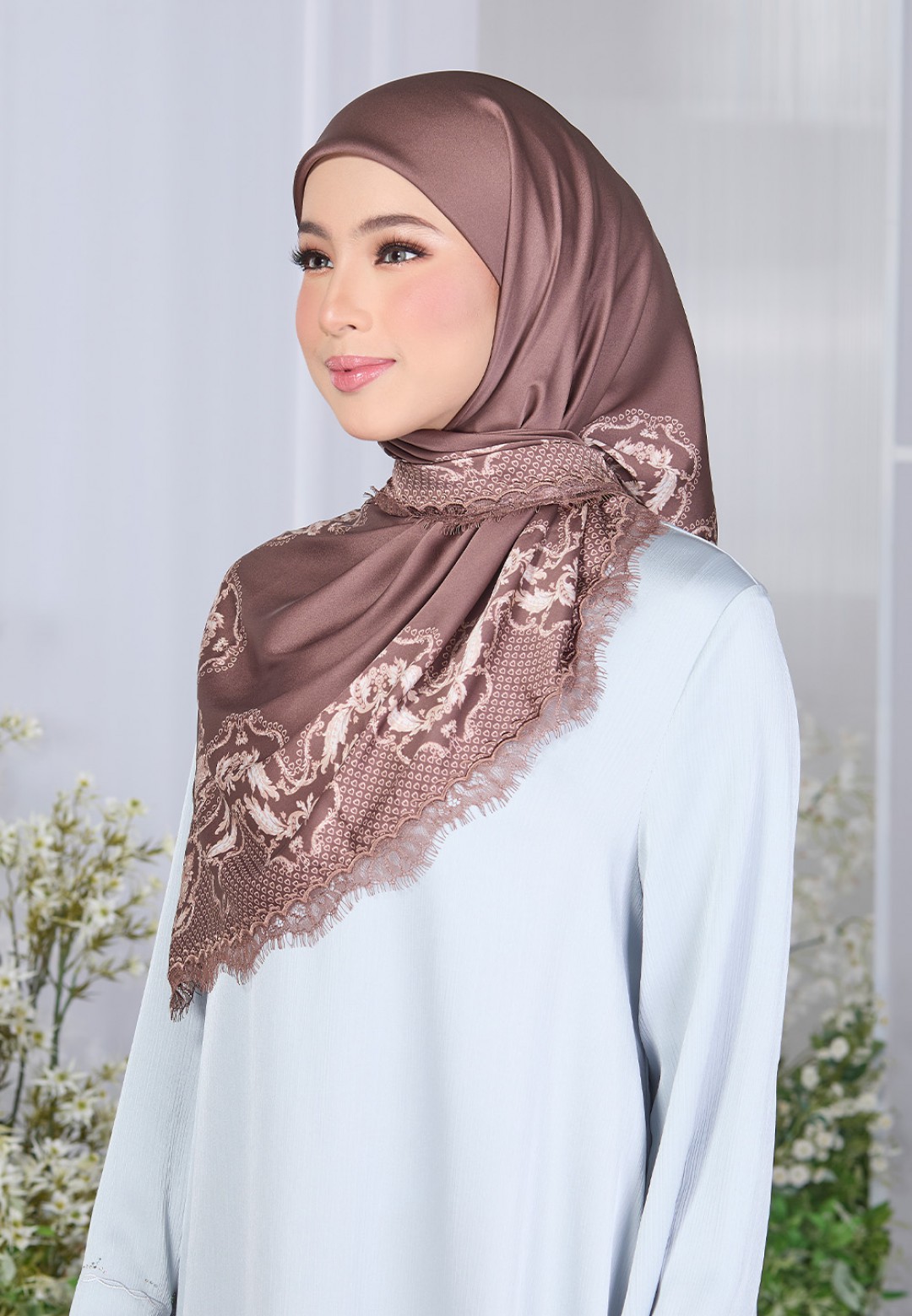 SQ WAYLA PRINTED WITH LACE