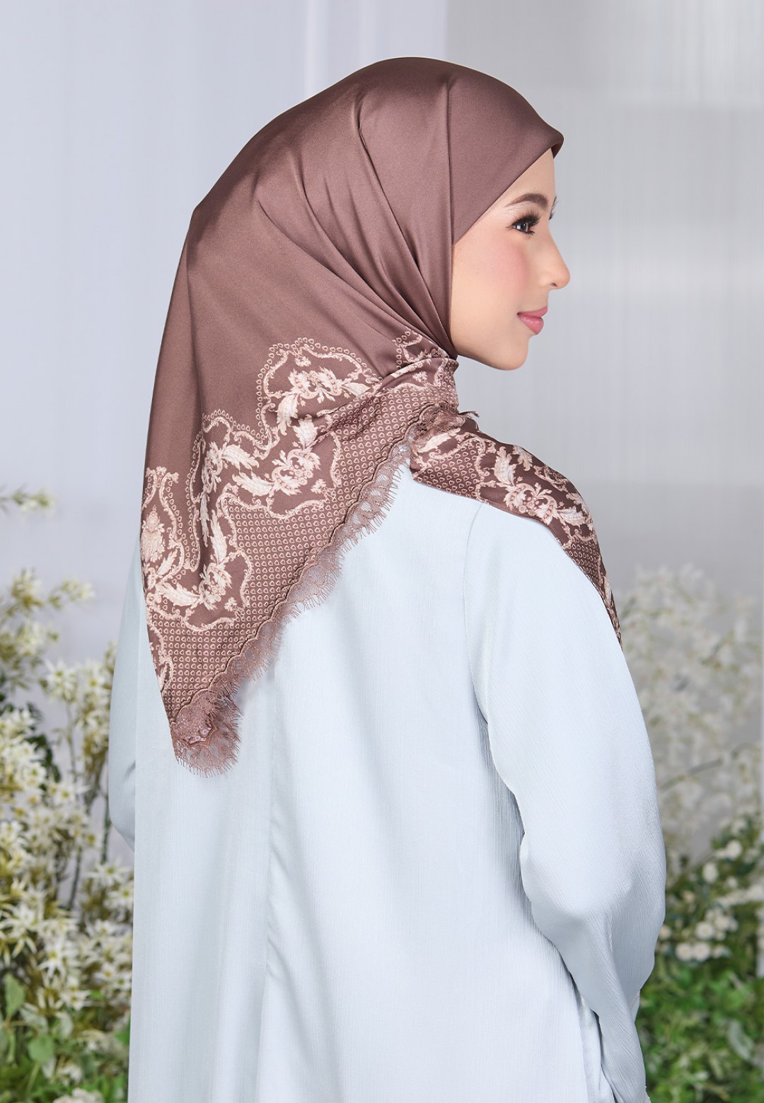SQ WAYLA PRINTED WITH LACE