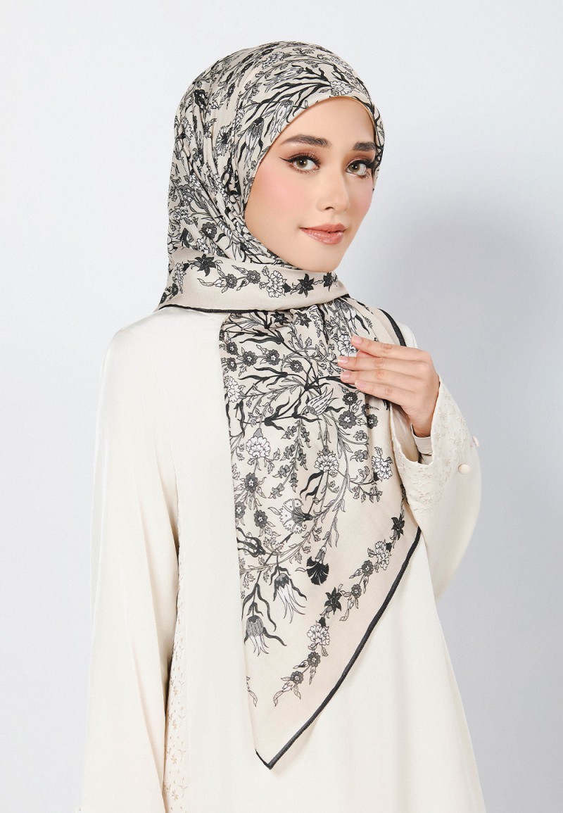 SQ AUBURN VOILE PRINTED