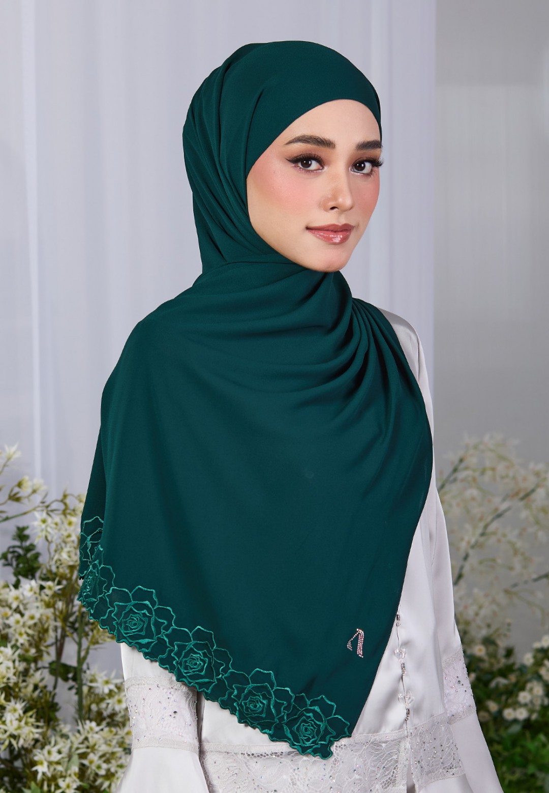 SHAWL ROSELITH PLAIN EMBROIDERY