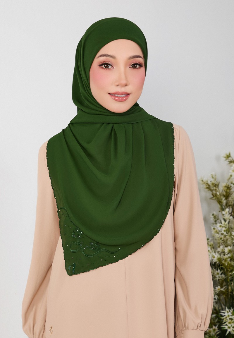 SQ FLUERITH PLAIN EMBROIDERY DIAMOND