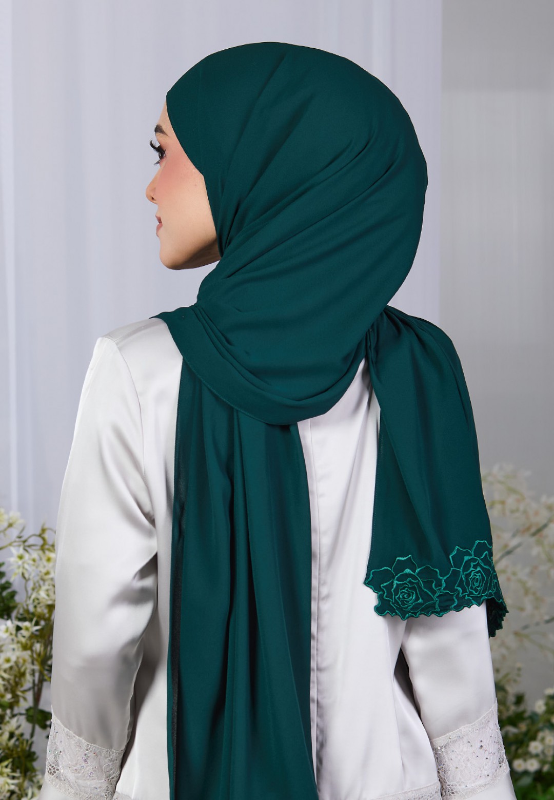SHAWL ROSELITH PLAIN EMBROIDERY