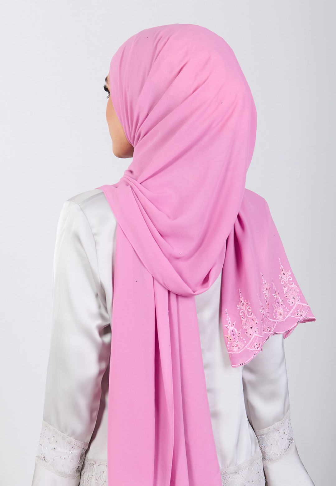 SHAWL NABIELAH PLAIN EMBROIDERY DIAMOND