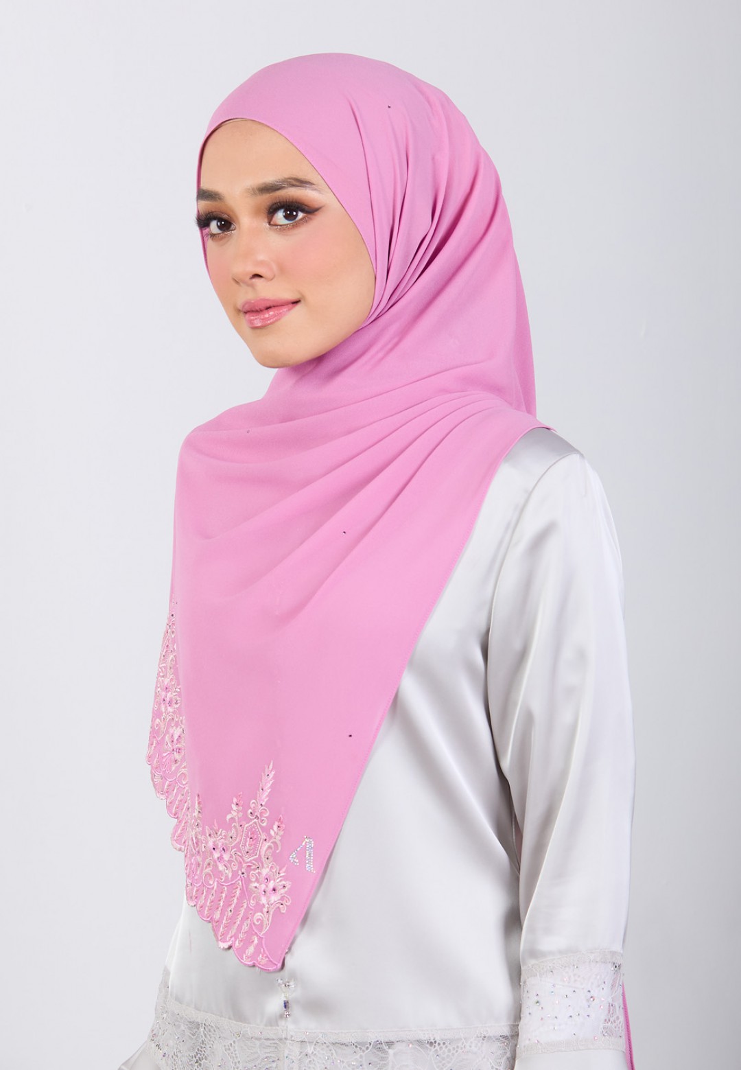 SHAWL MARHAYNE PLAIN EMBROIDERY DIAMOND