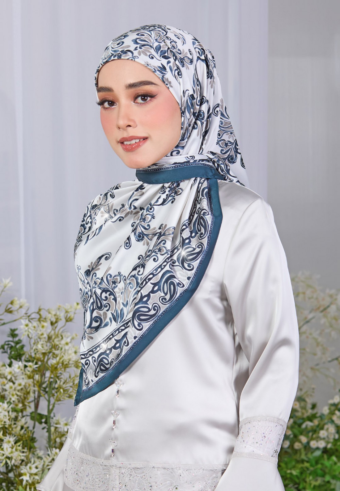 SQ LUXELILY PRINTED DIAMOND