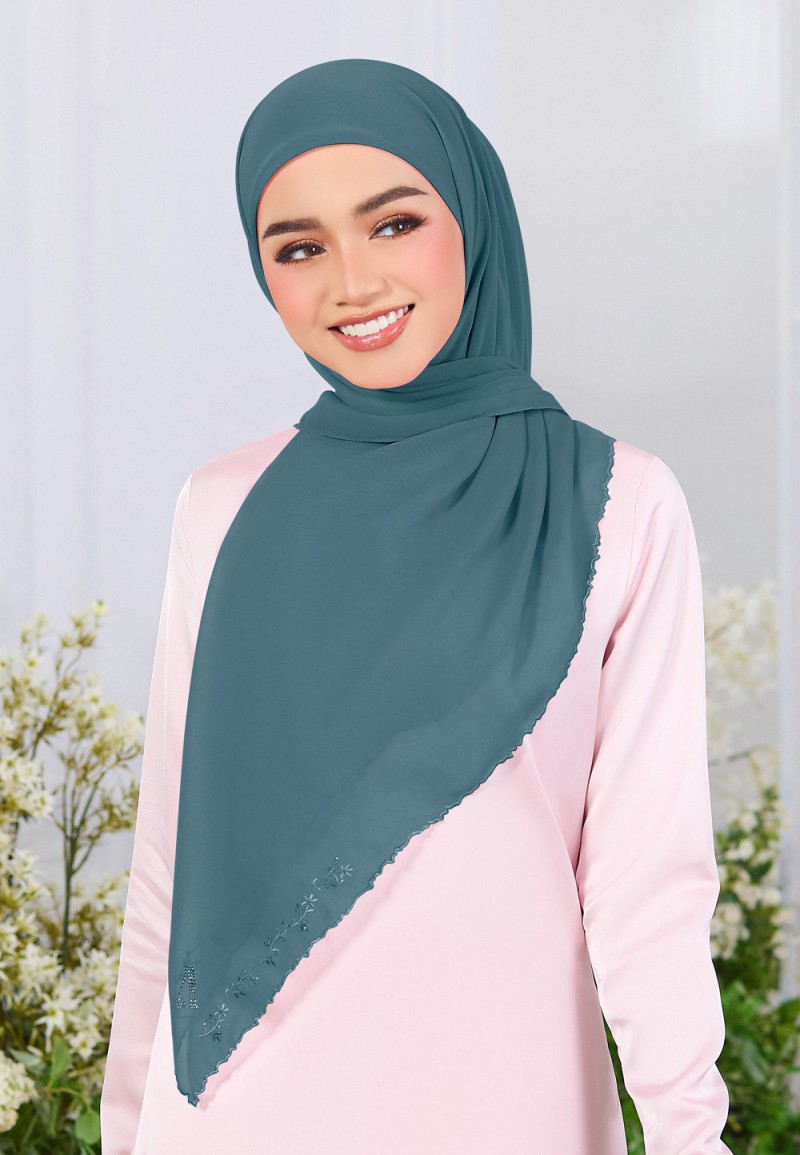 SQ FROSTED LILY VOILE EMBROIDERY DIAMOND