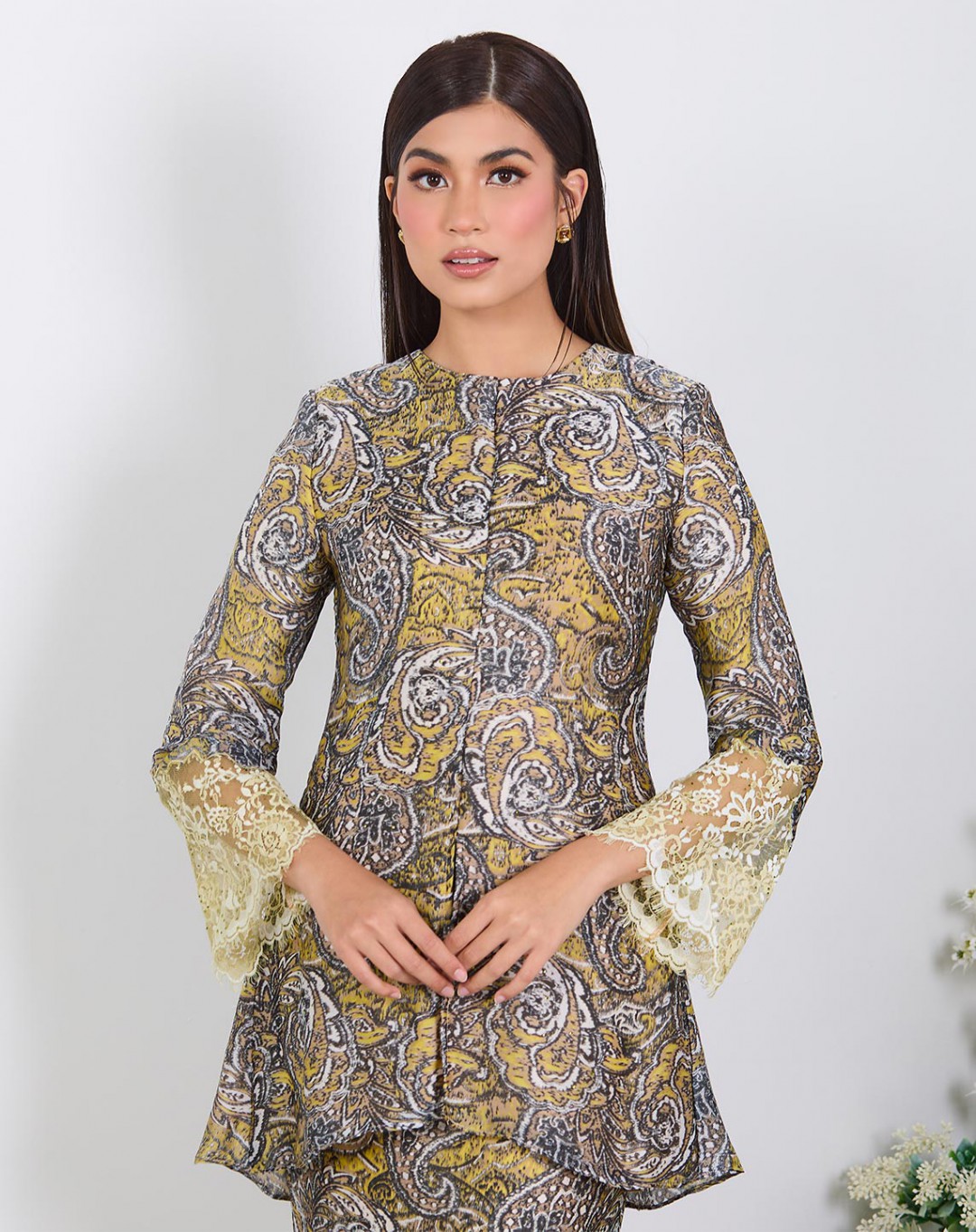 DIZHAR BAJU KURUNG