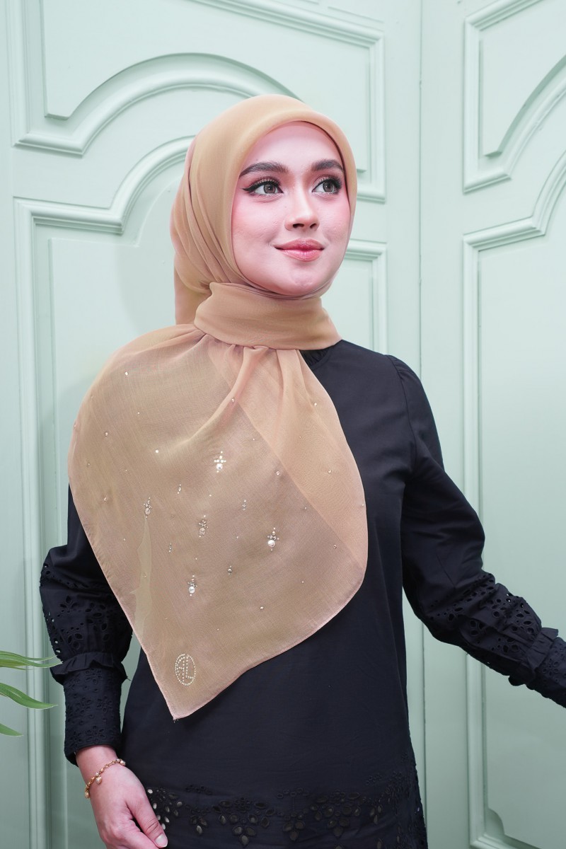 SQ QASEH VOILE PLAIN DIAMOND