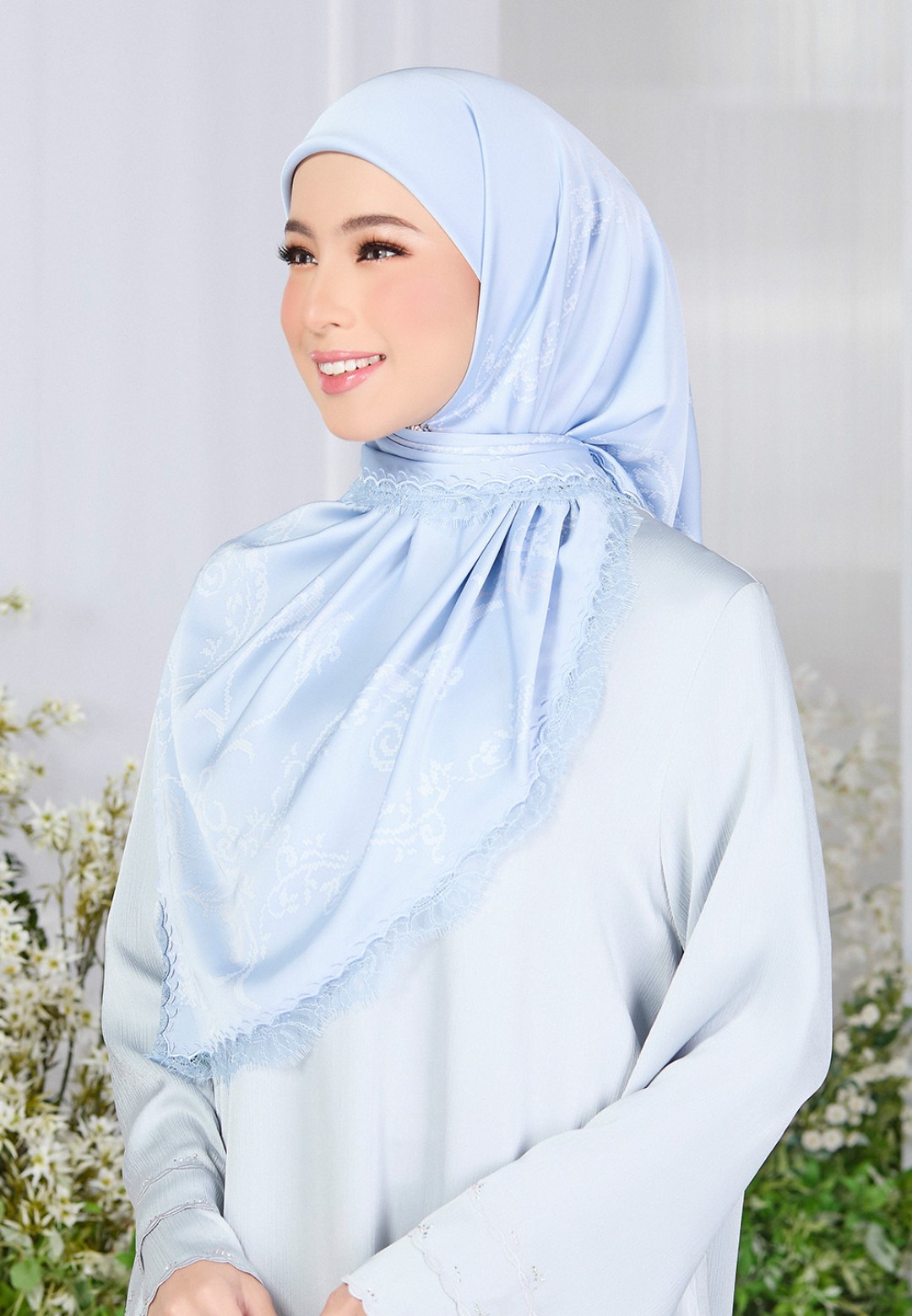 SQ ADELLA PRINTED WITH LACE