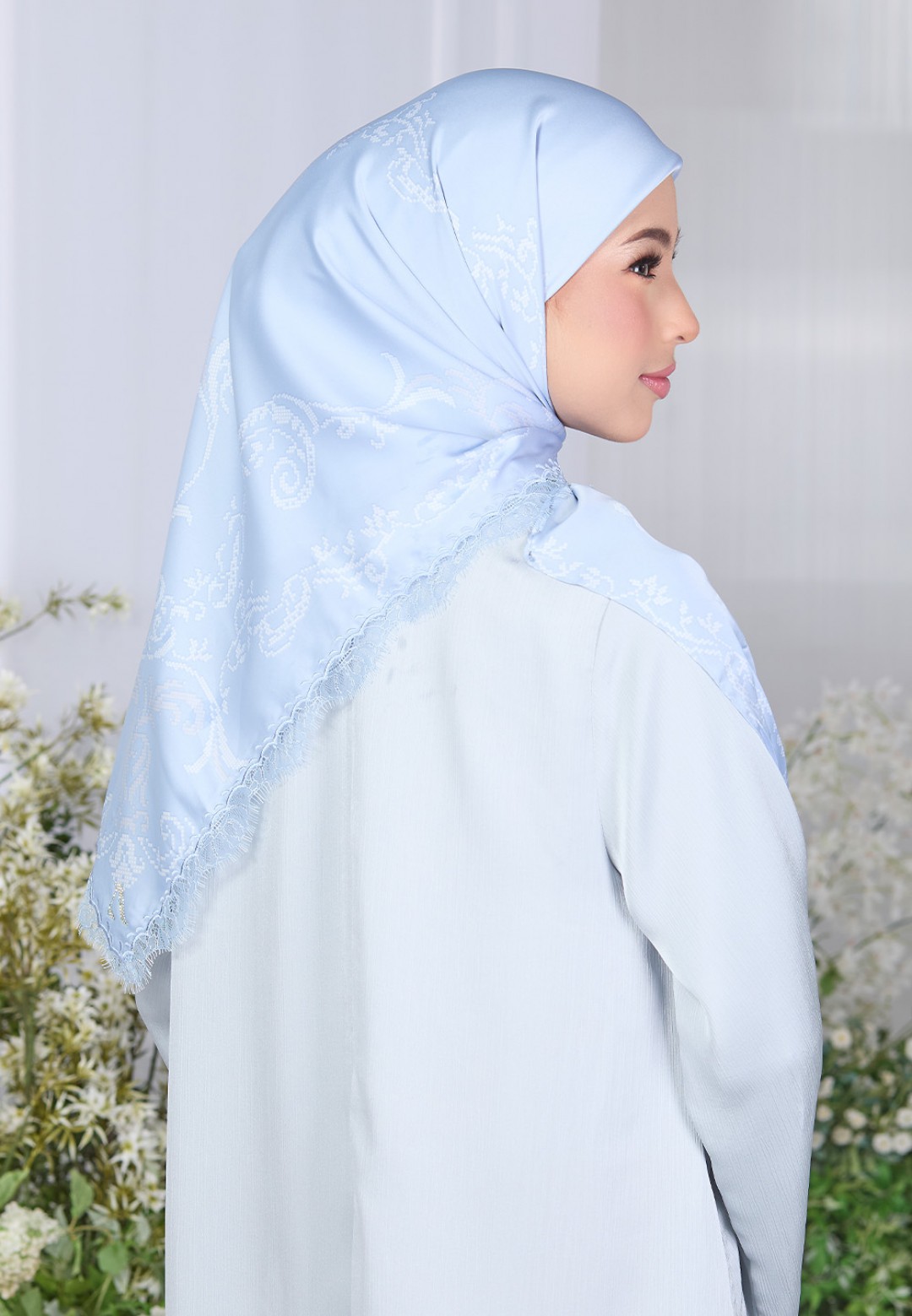 SQ ADELLA PRINTED WITH LACE