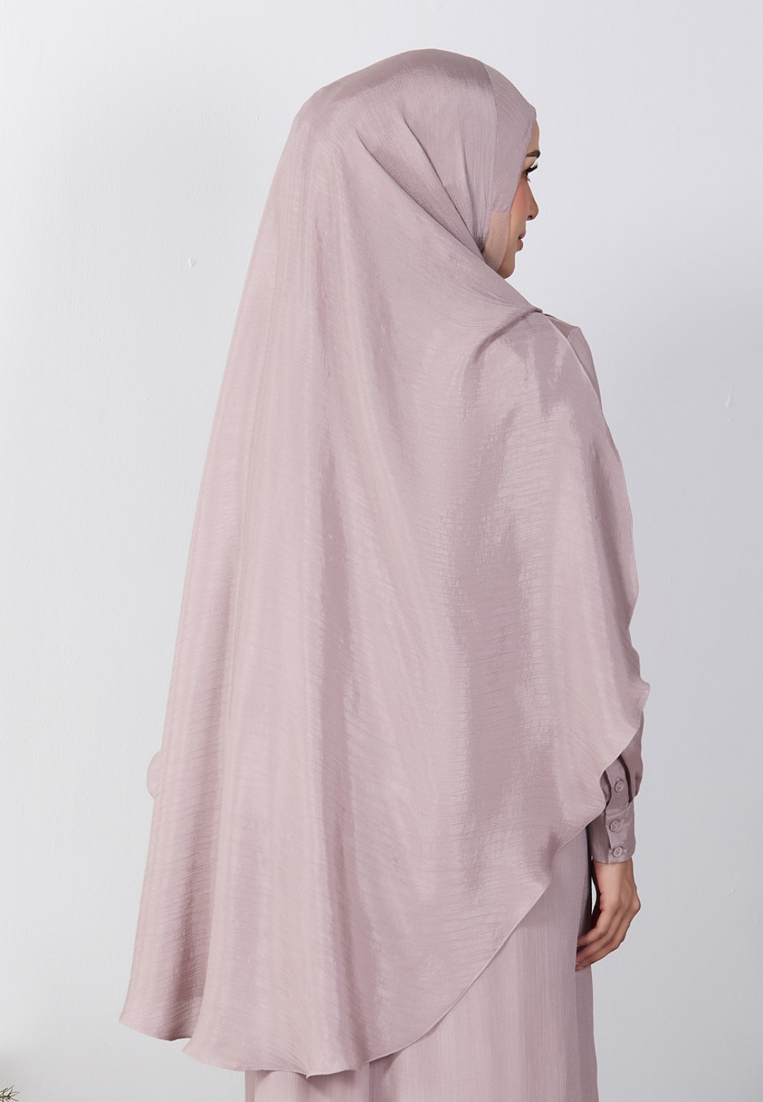 KHIMAR HASNAA