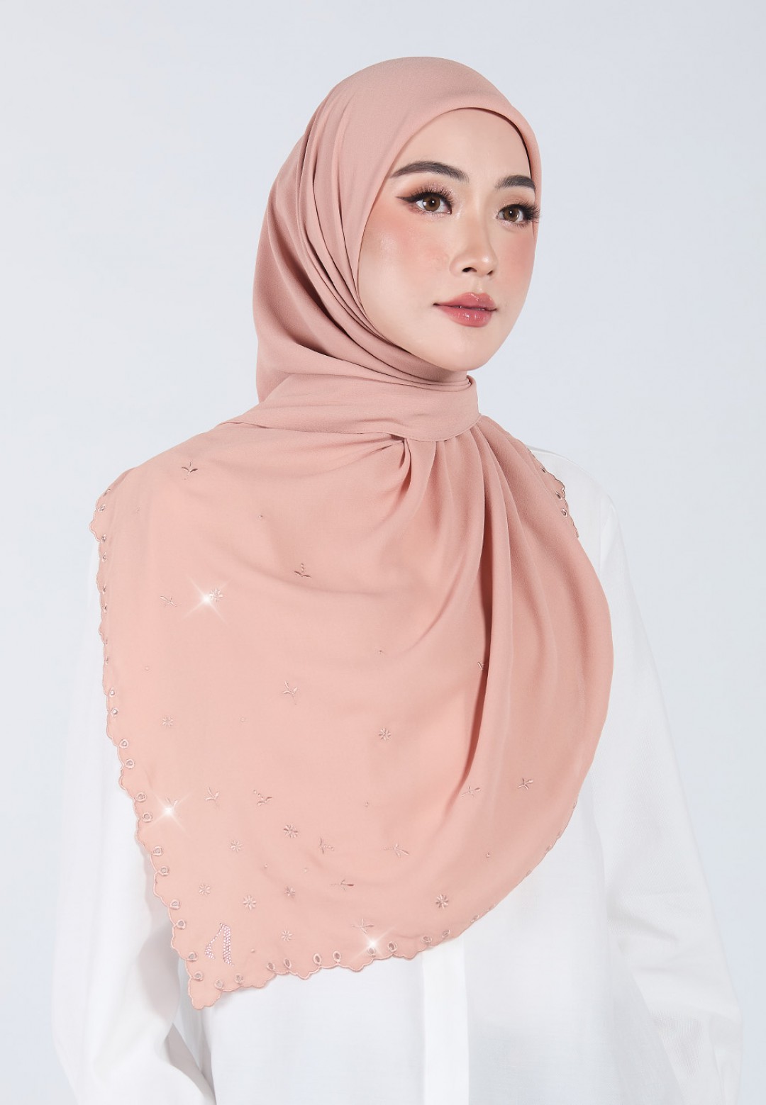 SQ ELYROSE PLAIN EMBROIDERY DIAMOND