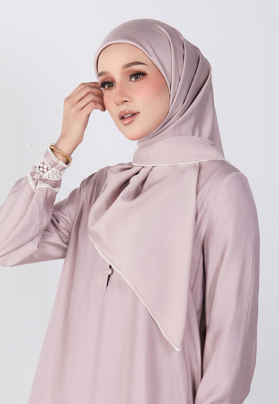 SQ RASHA PLAIN LACE