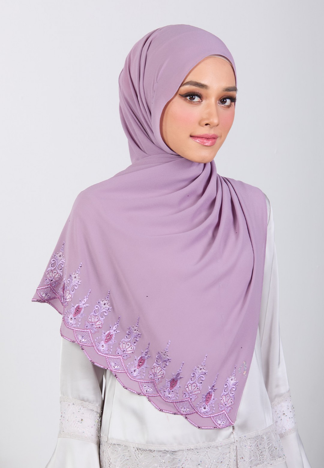 SHAWL NABIELAH PLAIN EMBROIDERY DIAMOND