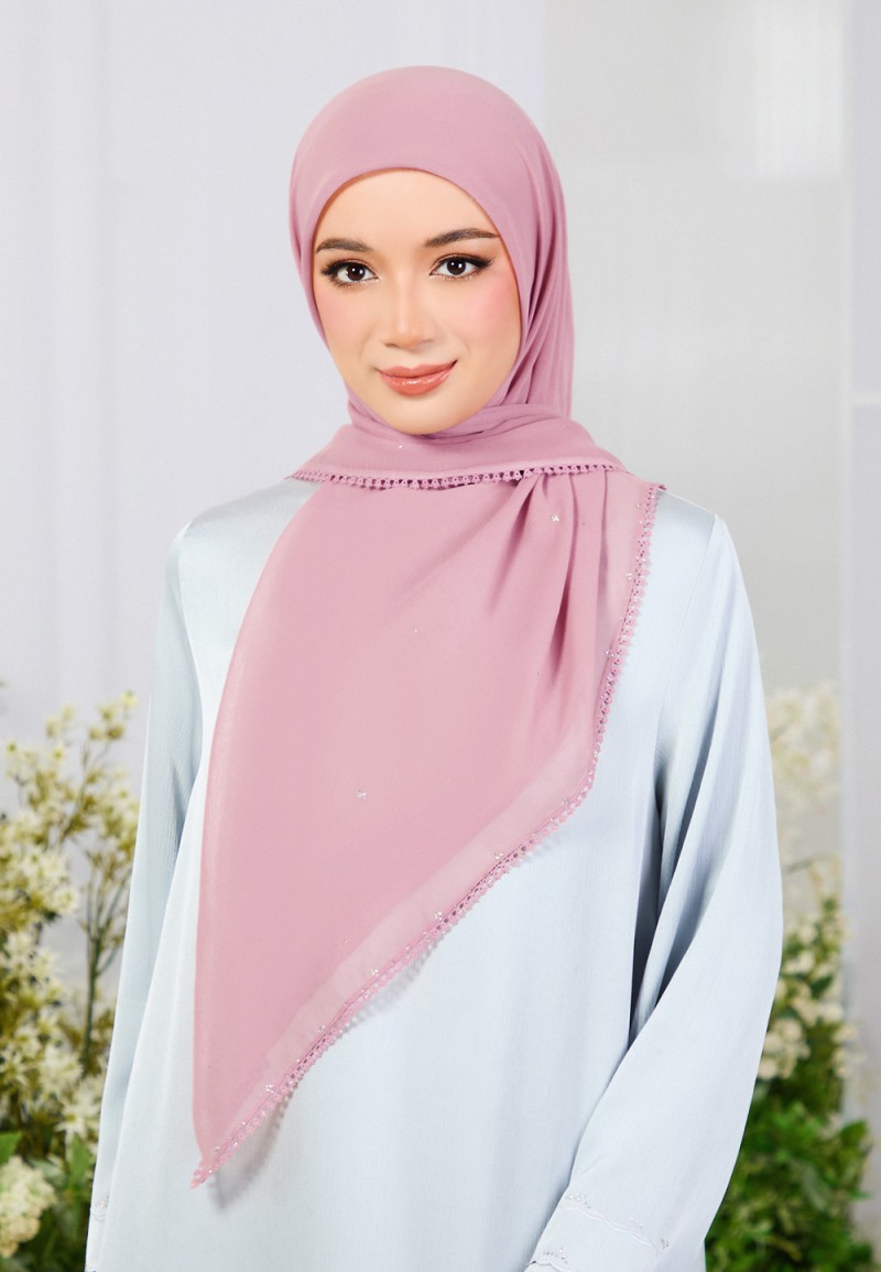 SQ ELVA BLUME VOILE LACE DIAMOND