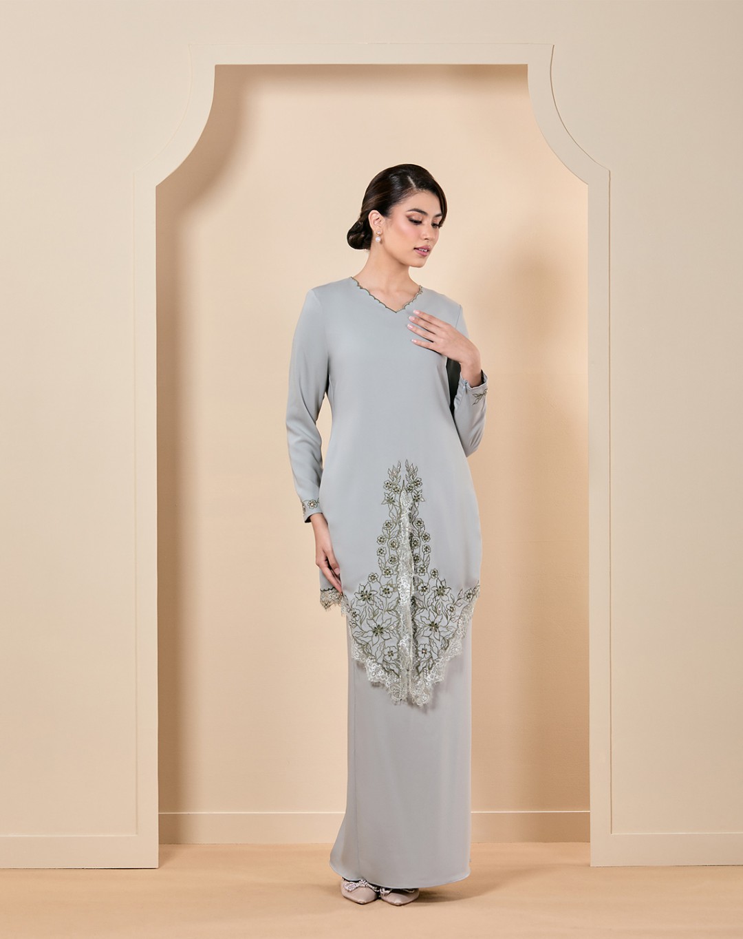 EDITA BAJU KURUNG