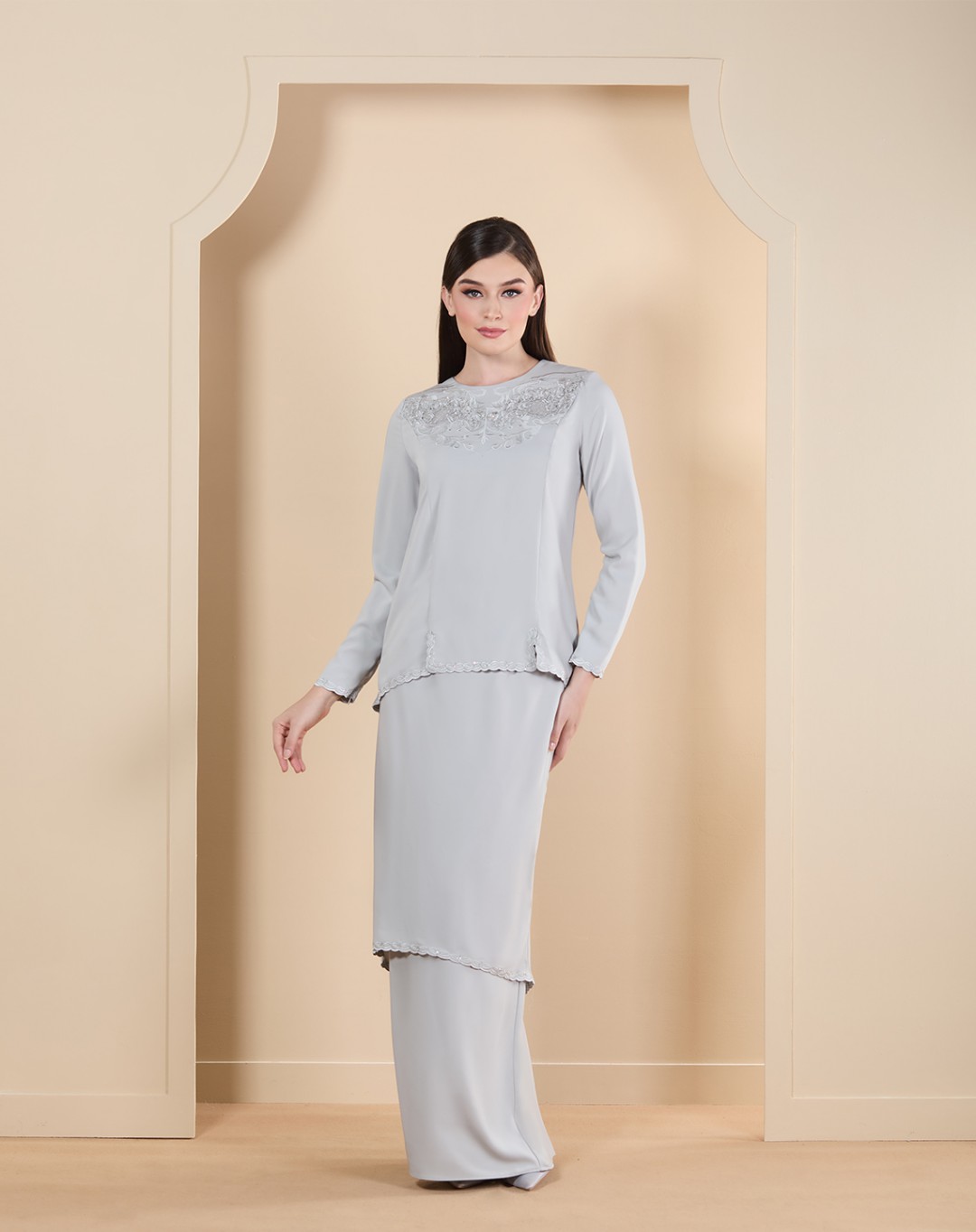 EISLEY BAJU KURUNG