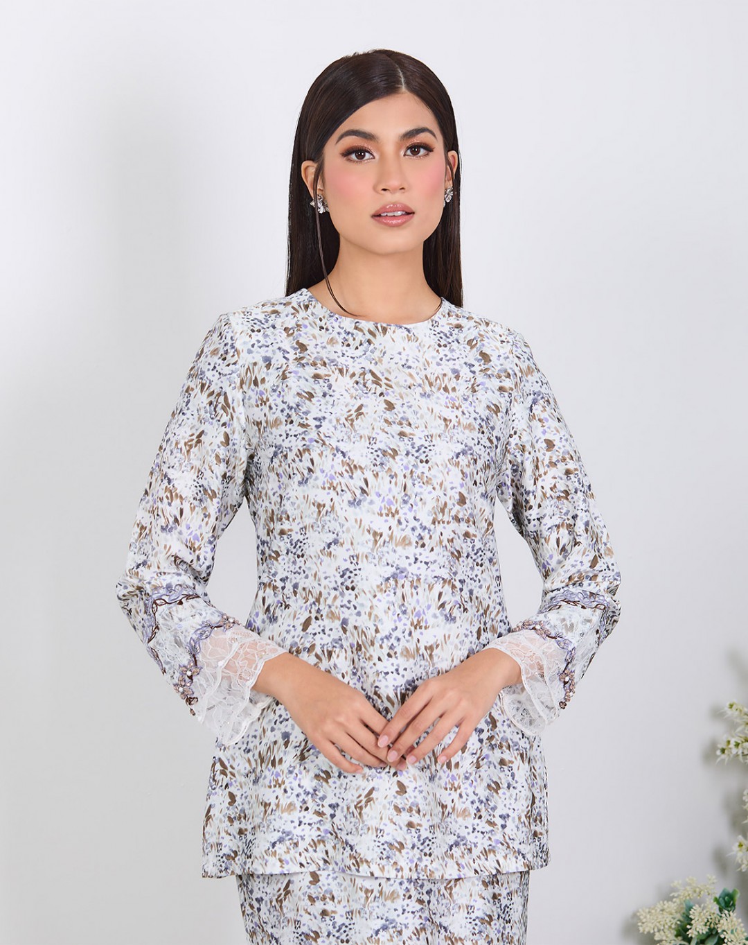 ELVI BAJU KURUNG