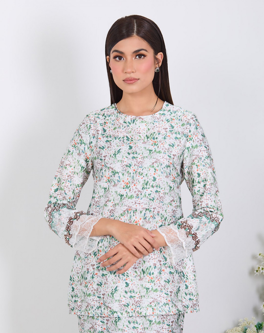 ELVI BAJU KURUNG
