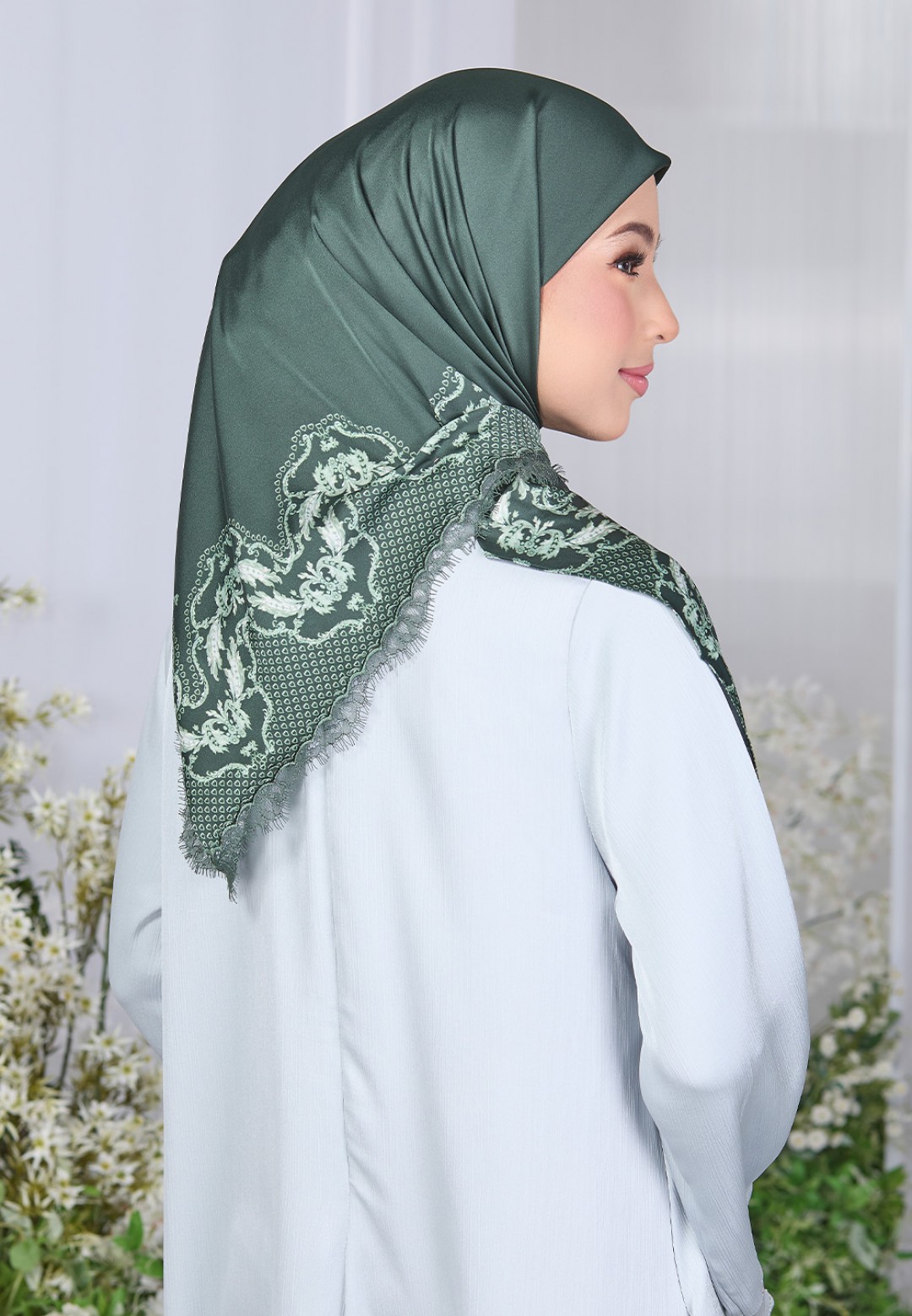 SQ WAYLA PRINTED WITH LACE