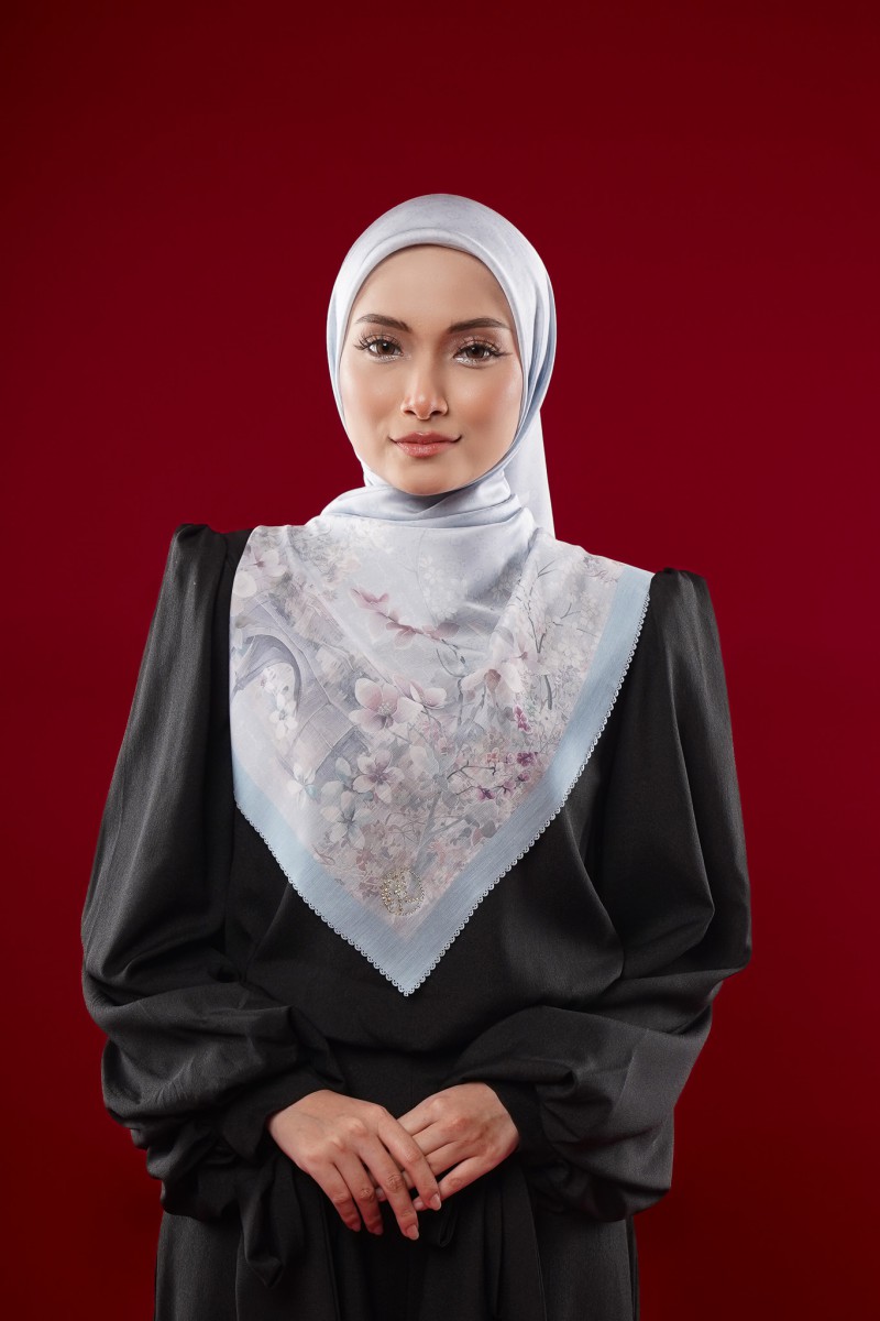 SQ EMIRA VOILE PTD LASERCUT 189