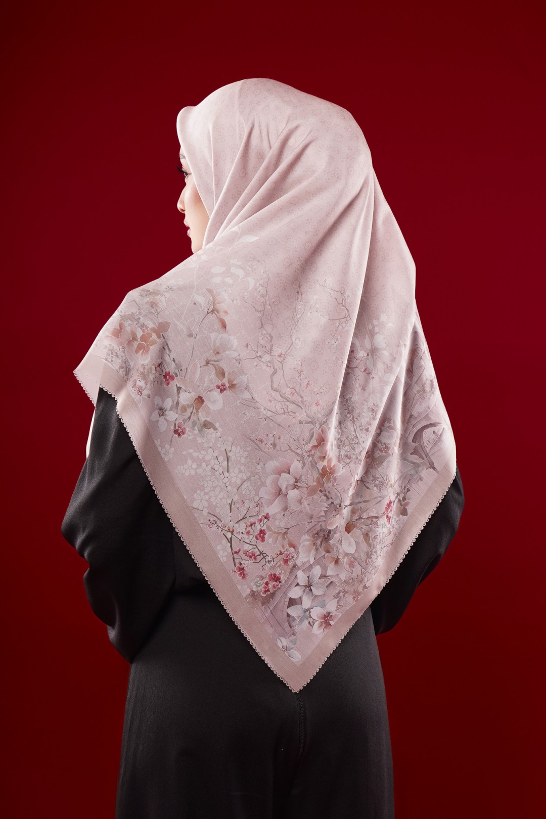SQ EMIRA VOILE PTD LASERCUT 189