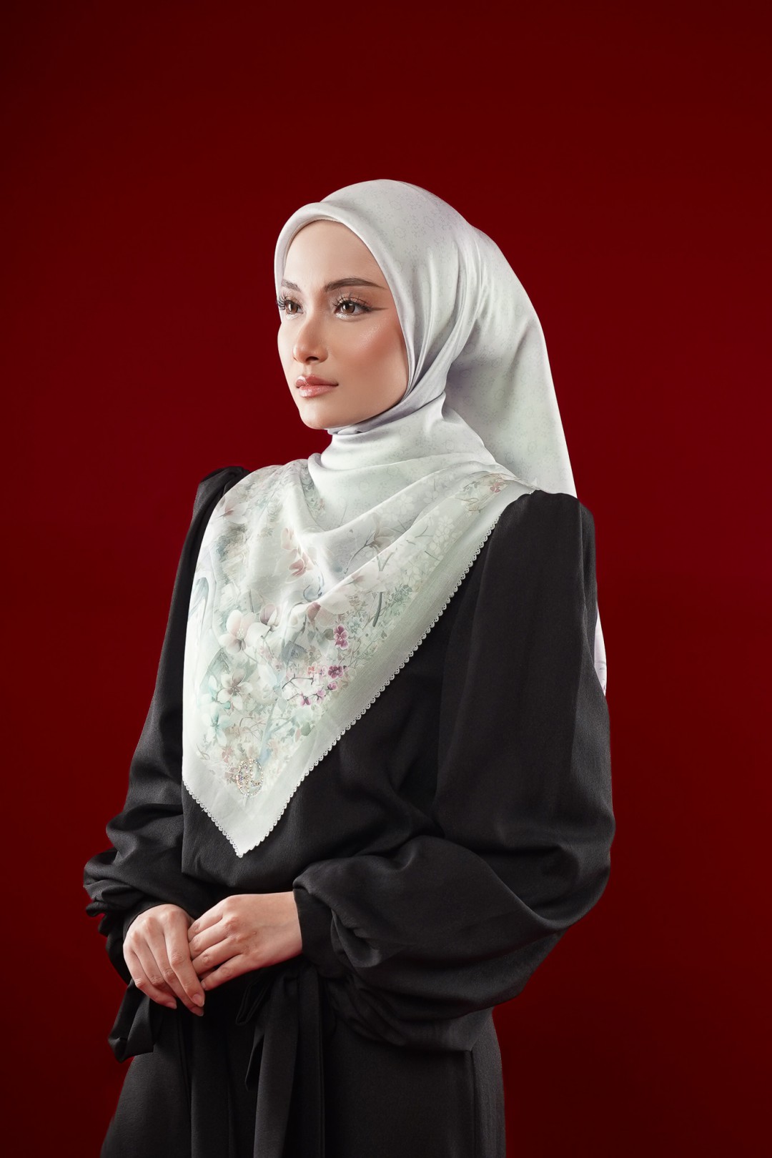 SQ EMIRA VOILE PTD LASERCUT 189