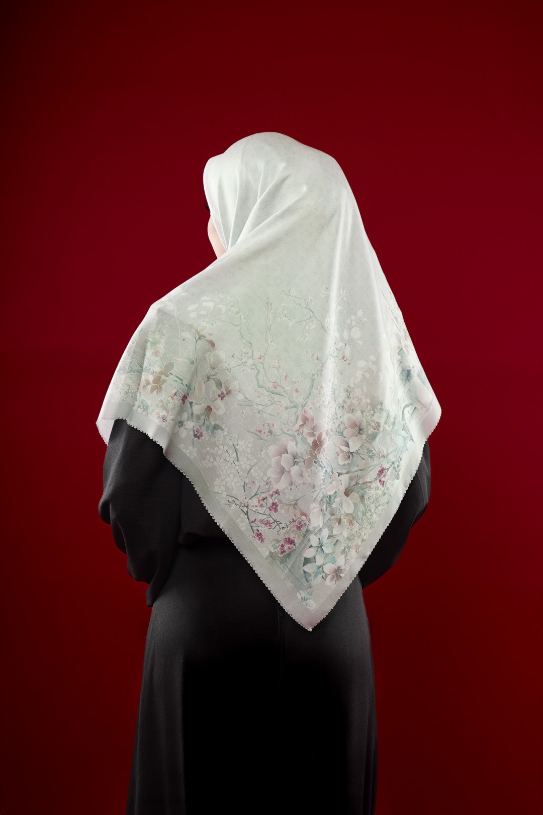 SQ EMIRA VOILE PTD LASERCUT 189