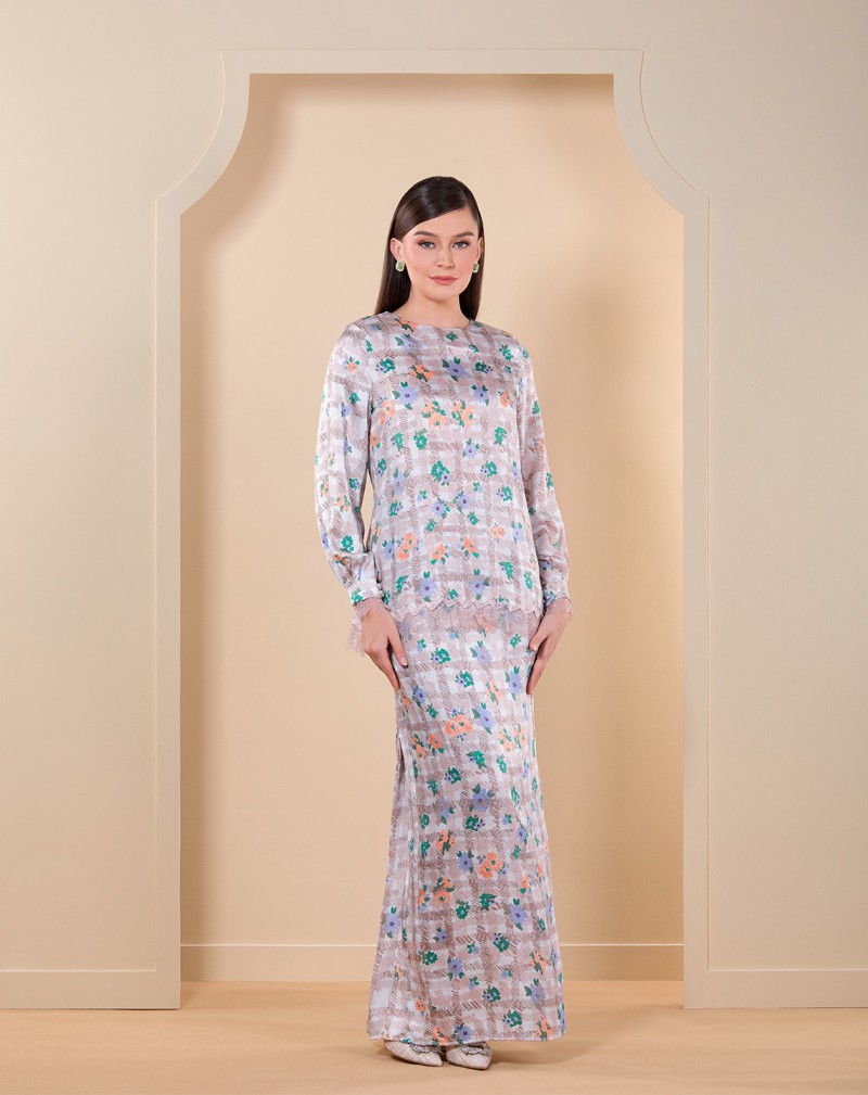 EVALIA BAJU KURUNG