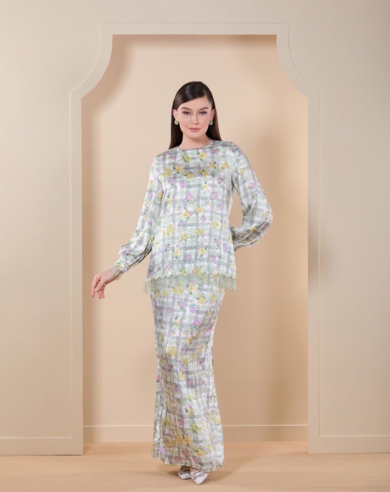 EVALIA BAJU KURUNG