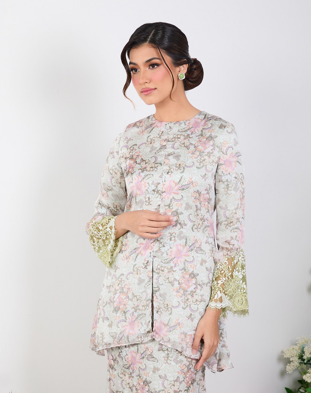 FELLA BAJU KURUNG