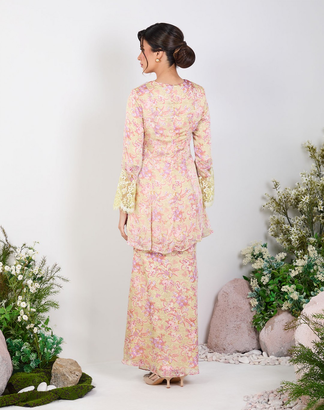 FELLA BAJU KURUNG